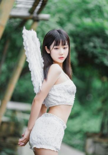 半妖乳娘