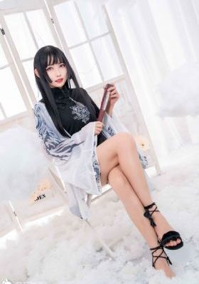 吴谨言墨雨云间