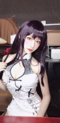尹律相识
